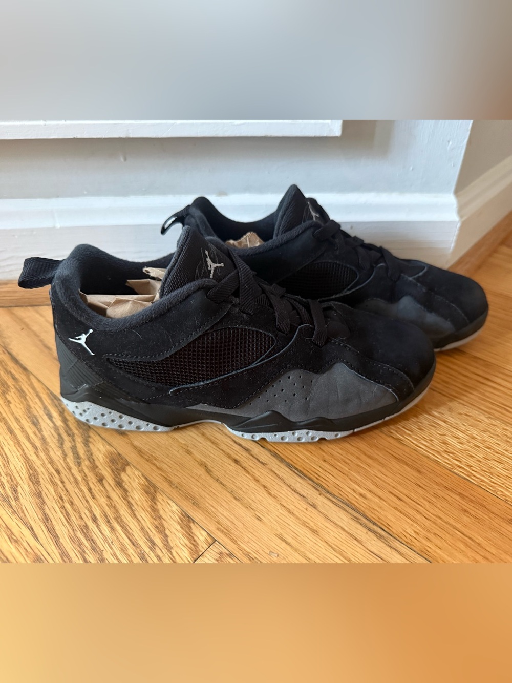 Jordan Low-Top Sneakers - Black/Grey